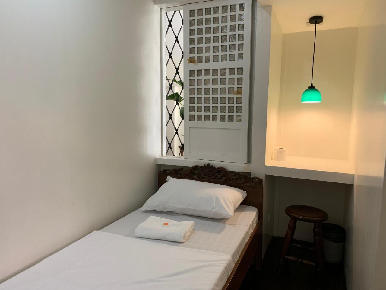 Courtyard 3* Pasay