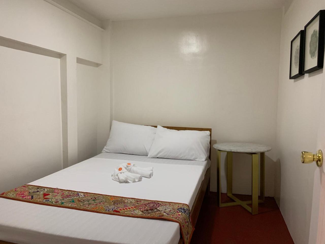 Hotel Courtyard Pasay